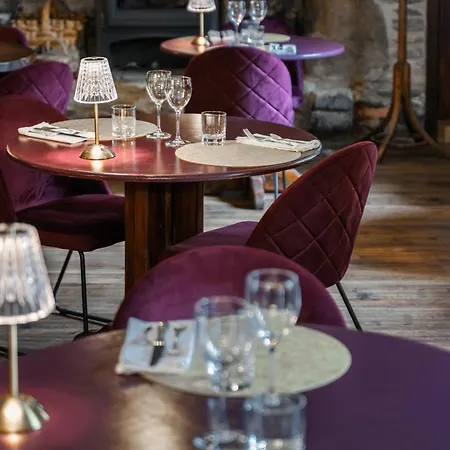 Hotel Kastell Dinec'h Minihy-Treguier